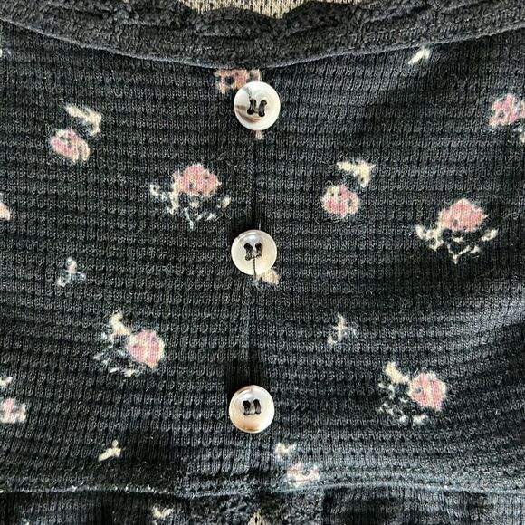 NWOT Kirious Floral Babydoll Top Black Waffle Knit Cropped Fairy Grunge Size S - Picture 8 of 9